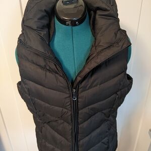 Johnston & Murphy Black Quilted Vest